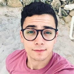 mm-our-team-marketing-img-4