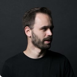 mm-our-team-tech-img-4