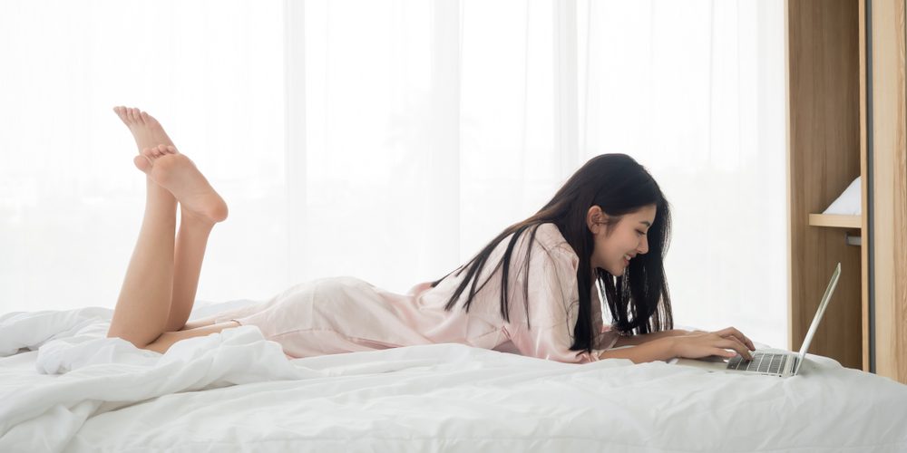 ноутбук для веб-модели